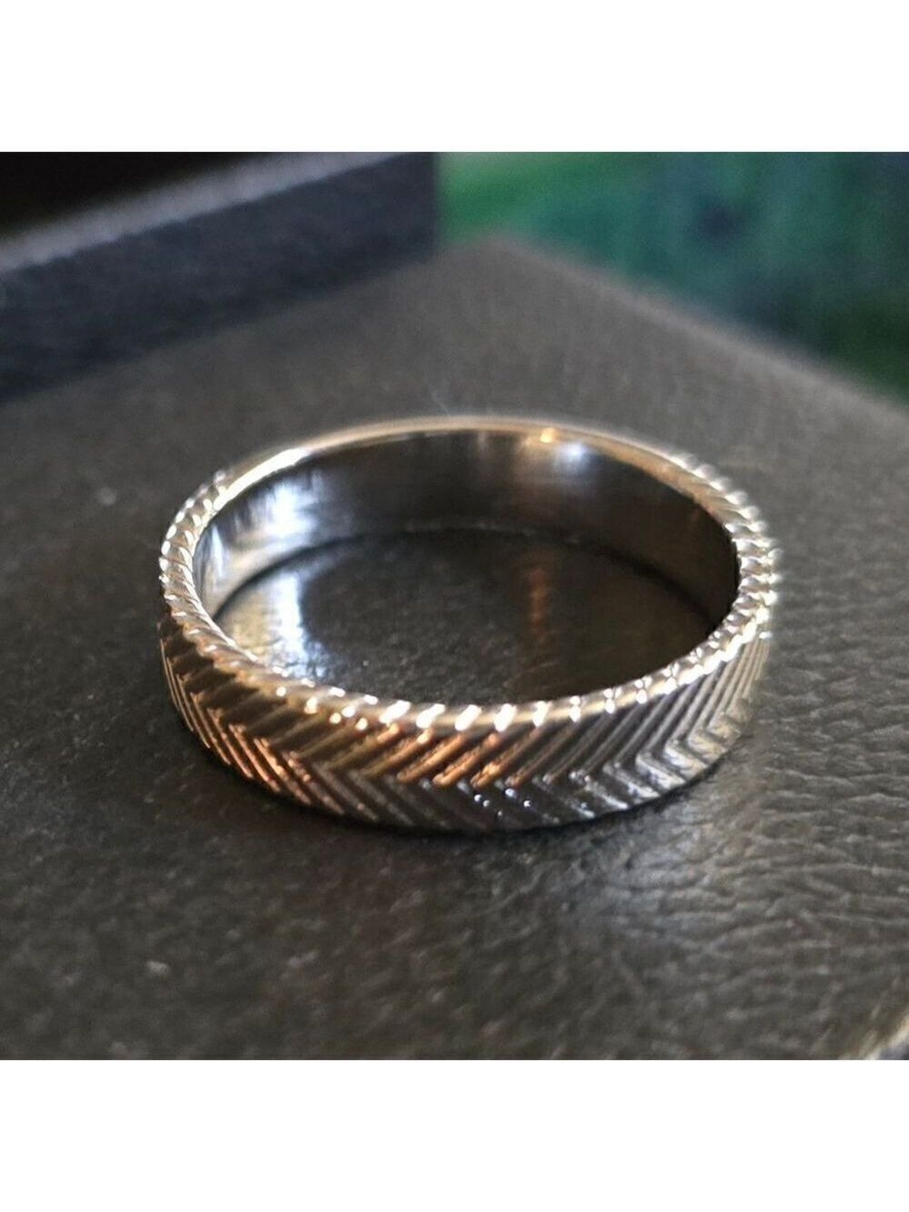 Sterling Forever Herringbone Ring - Picture 3 of 5